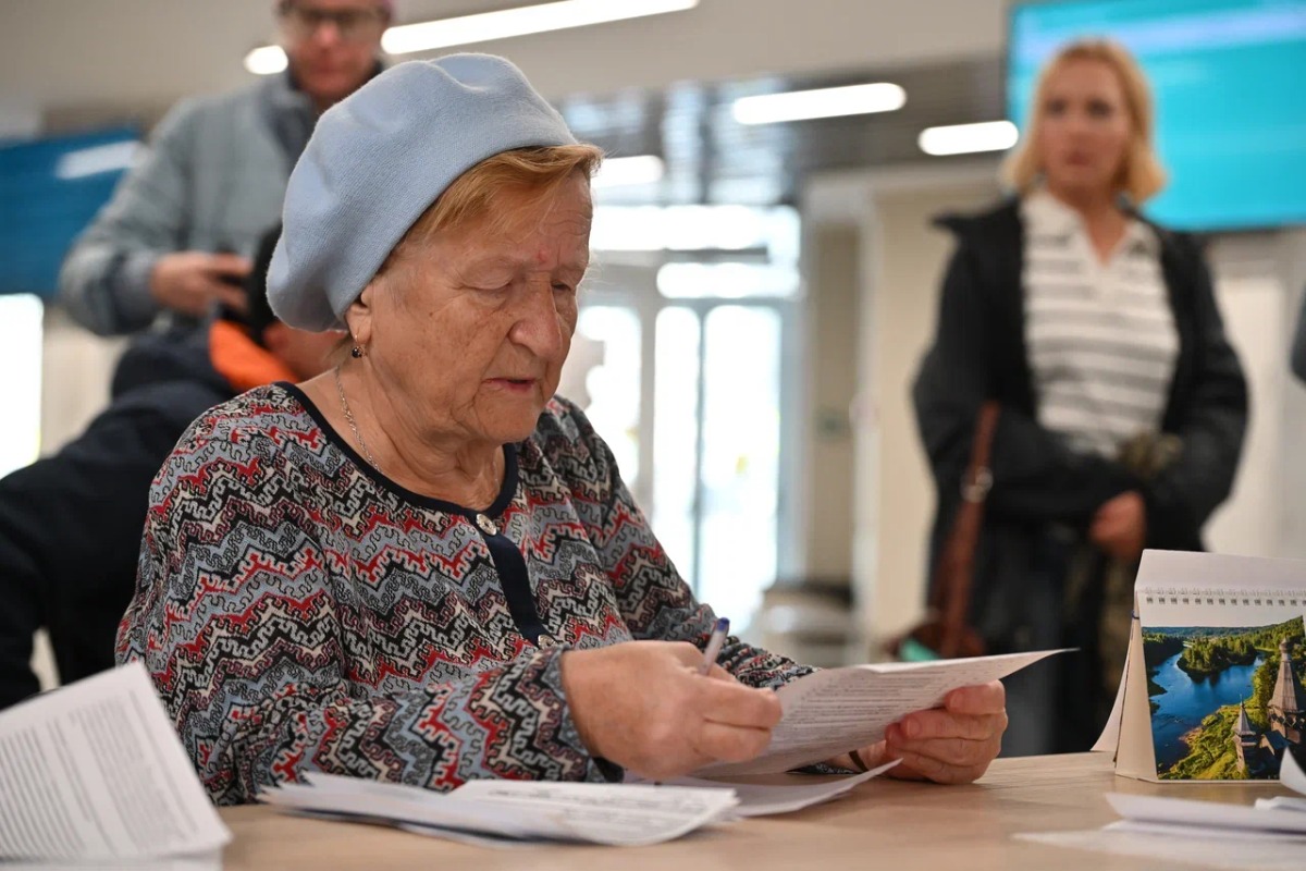 Увольнение на пенсию: как написать заявление и получить выплаты